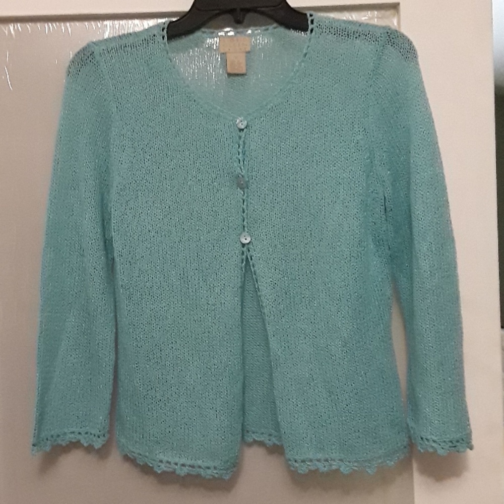 Women's light weight sweater